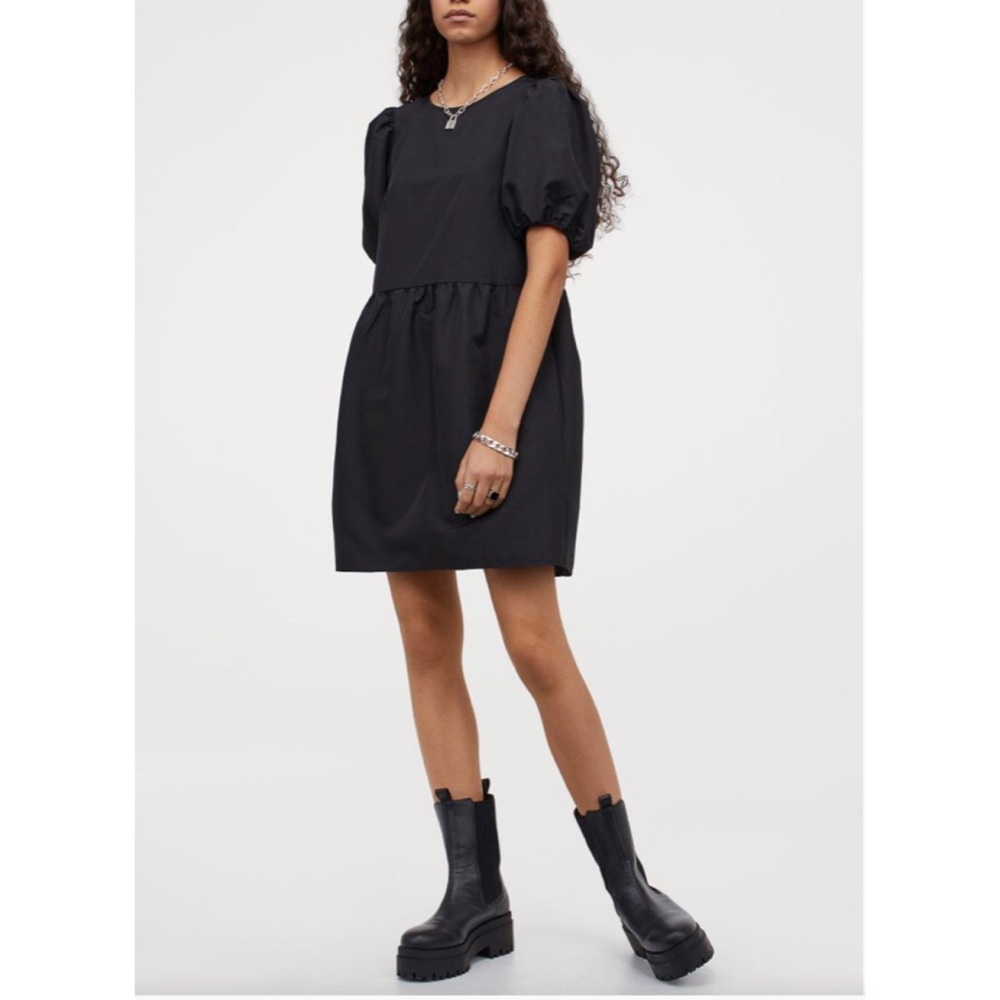 H&M Black Puff-sleeved Dress, XS
